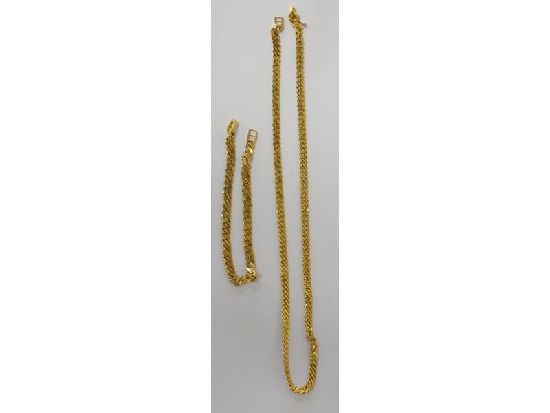 PARRURE comprenant COLLIER et BRACELET en...