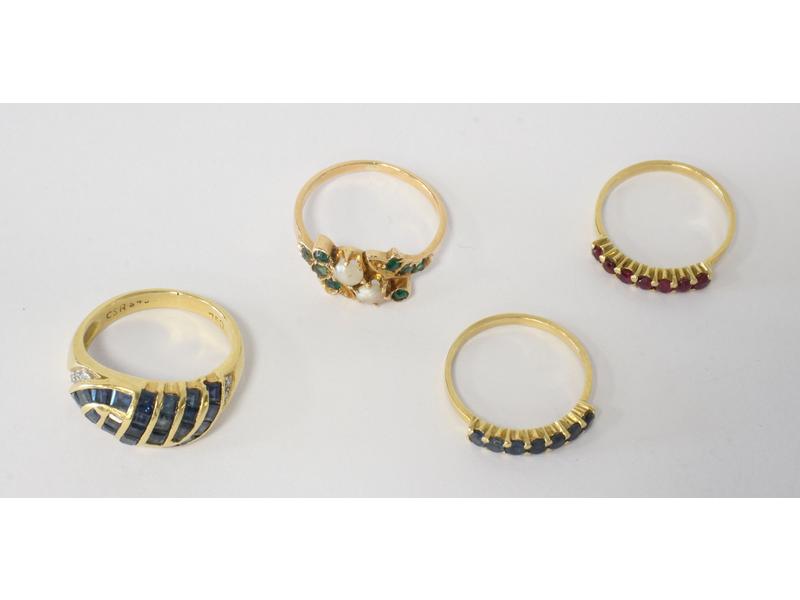 QUATRE BAGUES en or jaune (750)