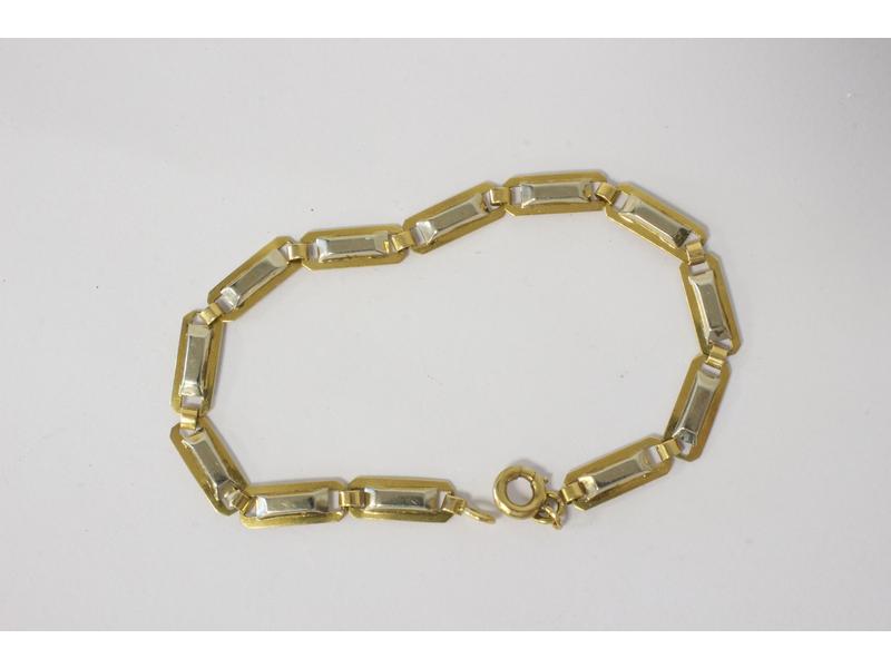 BRACELET en or jaune (750) à maillons rectangulaires...