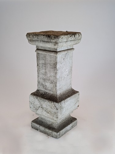 PETITE COLONNE BALUSTRE en pierre sculptée...