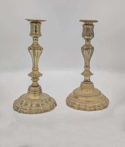 PAIRE DE FLAMBEAUX de forme balustre en ...