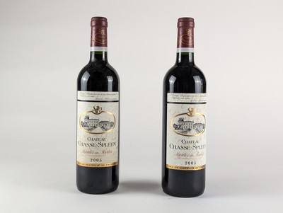 2 Blles CH. CHASSE SPLEEN Moulis 2005.