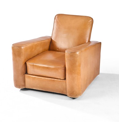 FAUTEUIL CLUB garni de cuir havane clouté...