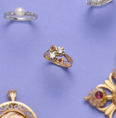 BAGUE ANCIENNE en or rose (750), diamants...