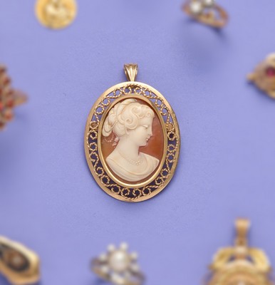 BROCHE-PENDENTIF en or (750) et son camée...
