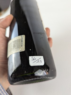 1 Blle CH. LATOUR, Pauillac, 1er GCC, 19...
