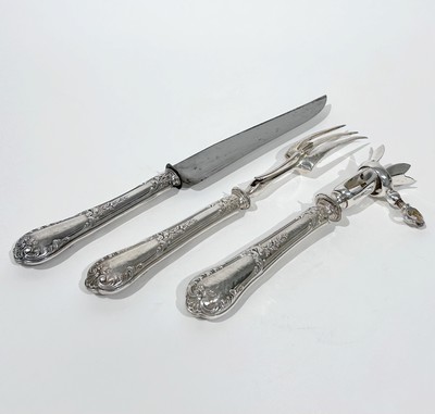 COUVERTS A DÉCOUPER trois pièces à manche...