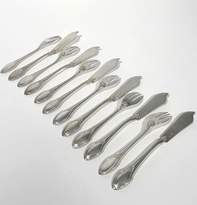 SIX COUVERTS A POISSON en argent (950) à...