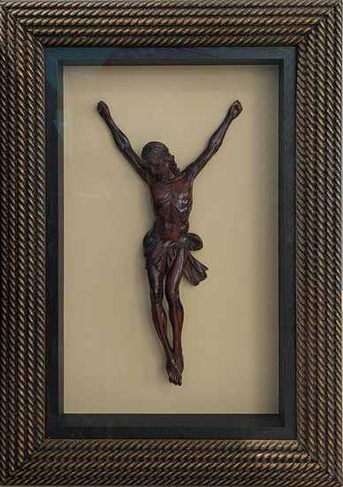 CHRIST en noyer sculpté et teinté, périzonium...