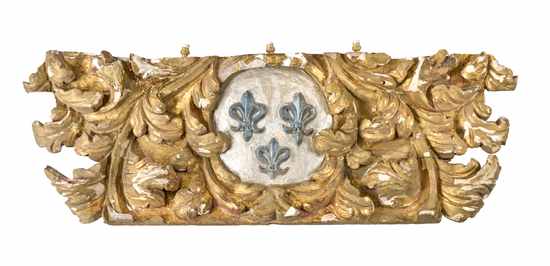 BAS-RELIEF en bois doré et sculpté à décor...