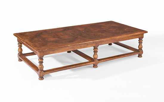 TABLE BASSE rectangulaire en bois teinté...