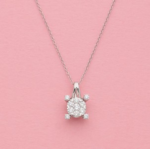 COLLIER avec pendentif en or gris (750) à...
