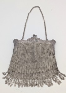 MINAUDIERE en argent (950) à doublure en...