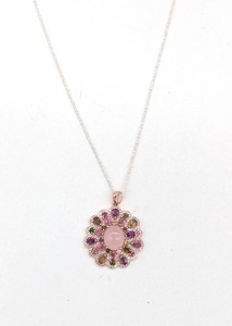 PENDENTIF rosace en argent rose (925) orné...